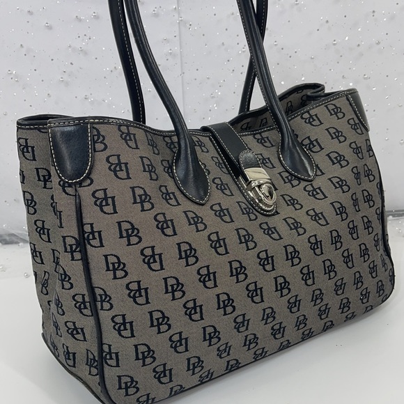 Dooney & Bourne signature canvas leather Handbag - Picture 8 of 9